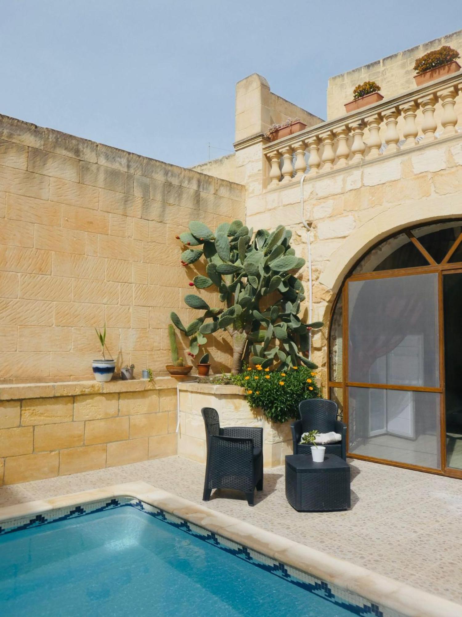 A La Maison B&B Xagħra Eksteriør billede